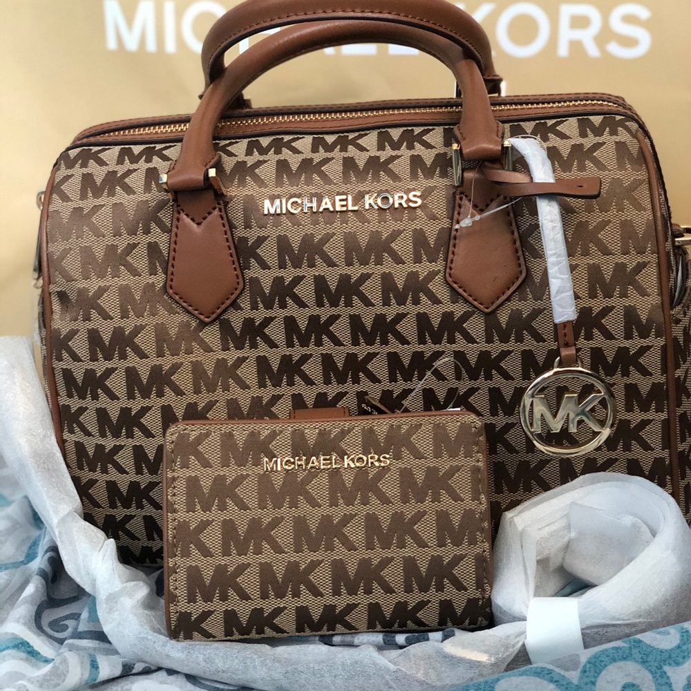 Michael kors bedford satchel bundle